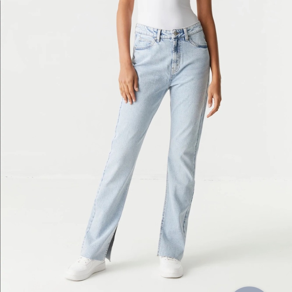 Refuge Charlotte Russe high rise split hem jeans 5 26 NEW